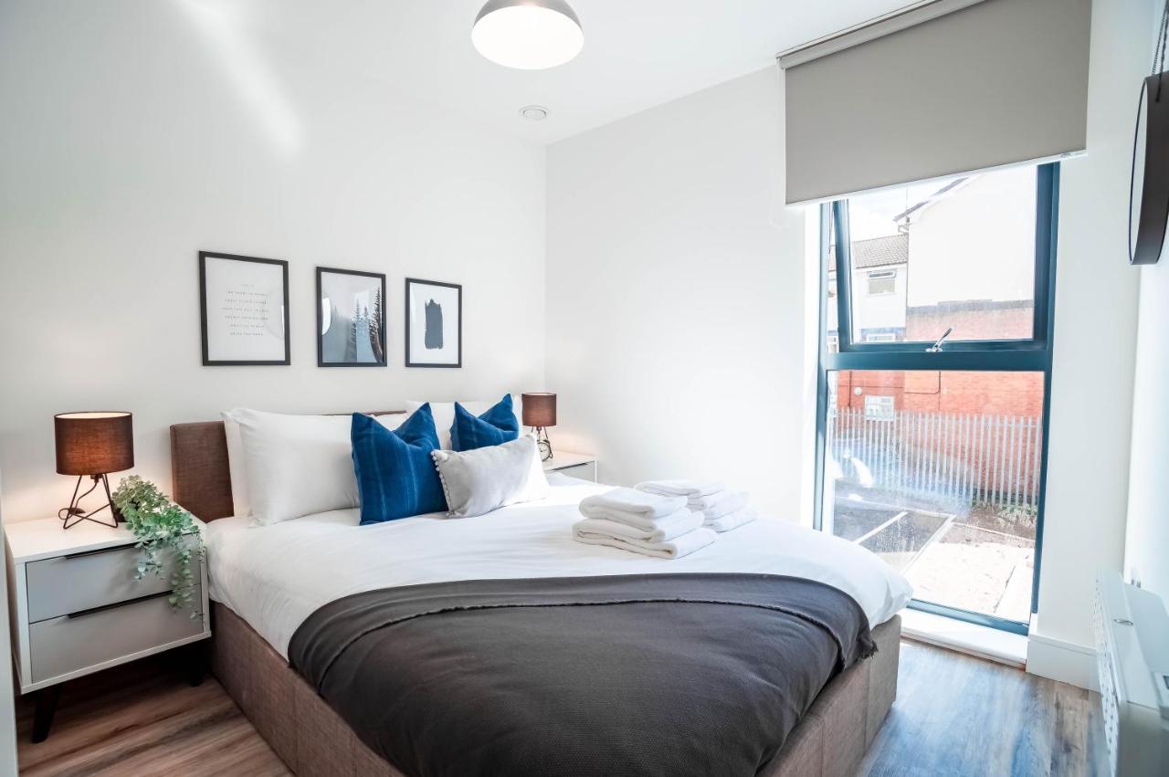 Luxe Interchange Apartment Near Old Trafford - Media City - The Quays Manchester Dış mekan fotoğraf