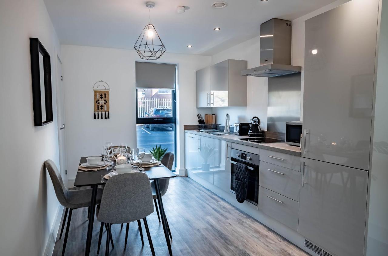 Luxe Interchange Apartment Near Old Trafford - Media City - The Quays Manchester Dış mekan fotoğraf